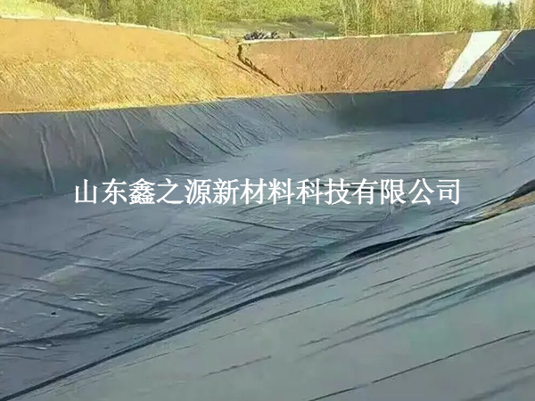 魚塘防滲膜的鋪設(shè)過程需要避免哪些問題？